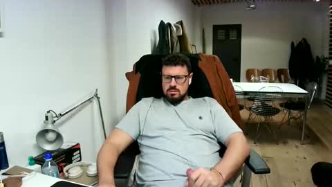 Snapshot of maythe4bwu chatting on October 2025 01:09:02 PM maythe4bwu online show from October 2025 01:09:02 PM