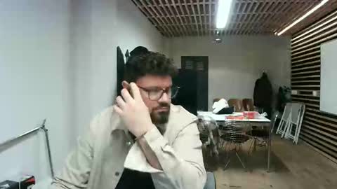 Snapshot of maythe4bwu chatting on February 2026 10:19:01 PM maythe4bwu online show from February 2026 10:19:01 PM