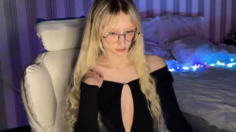 mayvi_cold online show from February 2026 06:49:02 PM