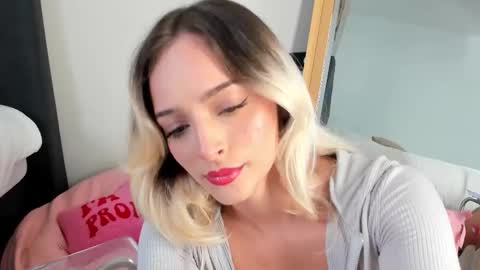 mazekyn online show from December 2025 07:52:02 PM