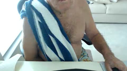 Snapshot of mbeastie chatting on May 2026 05:07:01 PM Beastie online show from May 2026 05:07:01 PM