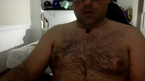 Snapshot of mbotve chatting on June 2026 04:42:02 AM VzlaMan online show from June 2026 04:42:02 AM