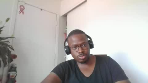 Mark online show from November 2025 07:03:01 PM