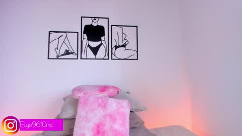 Snapshot of mcdonald_ellie chatting on February 2026 09:20:01 PM Ellie online show from February 2026 09:20:01 PM