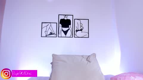 Snapshot of mcdonald_ellie chatting on February 2026 09:21:01 PM Ellie online show from February 2026 09:21:01 PM