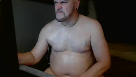 Snapshot of mcginphoenix chatting on October 2025 06:05:02 AM mcginphoenix online show from October 2025 06:05:02 AM