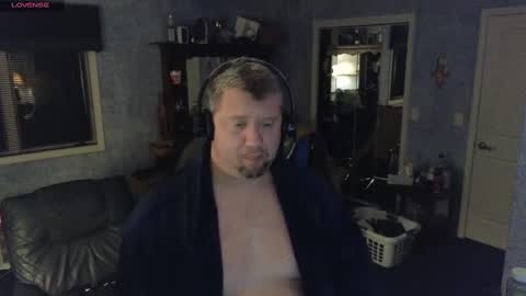 Snapshot of mckhero chatting on December 2024 09:43:02 AM Sean online show from December 2024 09:43:02 AM