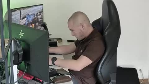 Snapshot of mdmix91 chatting on November 2025 01:01:02 PM Chris online show from November 2025 01:01:02 PM