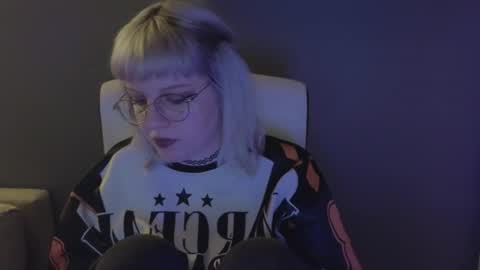 Roze online show from June 2026 11:35:01 PM