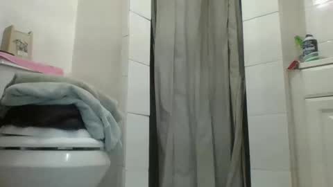 Snapshot of meaderd740870 chatting on September 2025 09:33:01 AM meaderd740870 online show from September 2025 09:33:01 AM