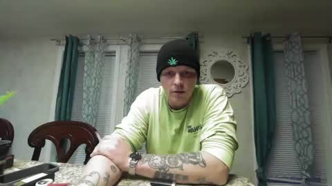 Snapshot of meatmallet2469 chatting on January 2025 11:16:02 PM Meatmallet online show from January 2025 11:16:02 PM