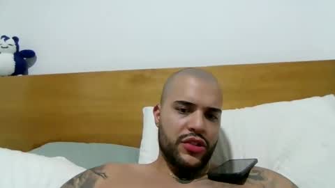 Snapshot of medellindrak chatting on December 2024 09:22:02 PM filippoae online show from December 2024 09:22:02 PM