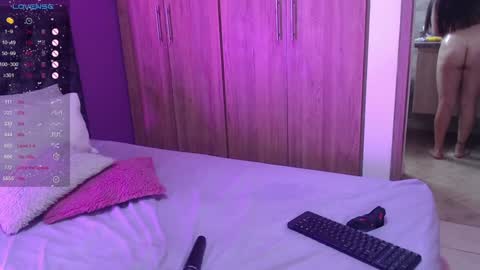 medelyn  Instagram mady evans13 online show from January 2025 09:10:01 PM