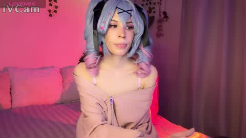 Nicole online show from April 2026 05:54:02 PM