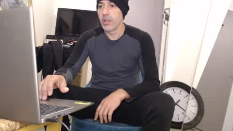 Meditmtc online show from December 2024 08:28:02 PM