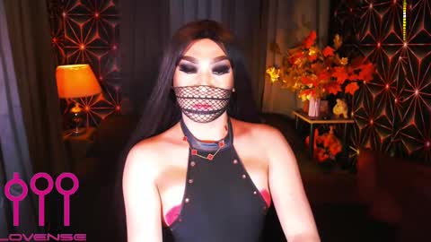 Snapshot of medusaprey chatting on February 2025 01:07:01 PM THE QUEEN ALPHA   Queen Medusa Prey online show from February 2025 01:07:01 PM