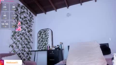 medussa13 online show from March 2026 12:10:02 PM