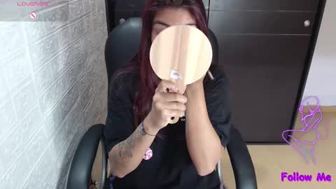 Snapshot of medussa_kat chatting on January 2025 06:59:02 PM Katrina online show from January 2025 06:59:02 PM