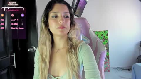 Snapshot of meduza_sexy_caramel chatting on December 2024 02:42:02 PM Baio online show from December 2024 02:42:02 PM