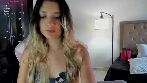 Snapshot of meduza_sexy_caramel chatting on February 2025 02:48:02 PM Baio online show from February 2025 02:48:02 PM