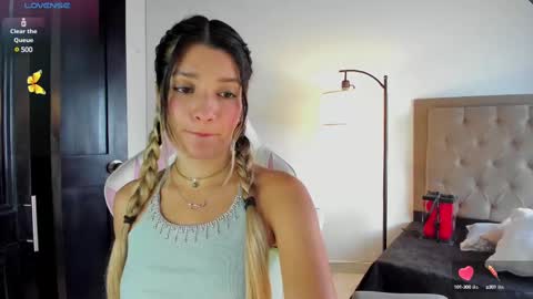 Snapshot of meduza_sexy_caramel chatting on March 2025 03:28:02 PM Baio online show from March 2025 03:28:02 PM