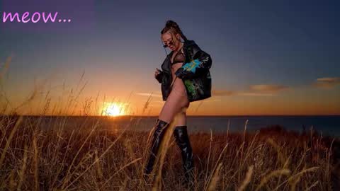 Sweet Meow nonude online show from October 2025 02:11:02 AM