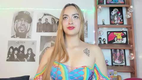 Snapshot of meeowlody chatting on October 2025 09:28:02 PM Emily online show from October 2025 09:28:02 PM