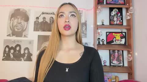 Snapshot of meeowlody chatting on November 2025 11:14:02 PM Emily online show from November 2025 11:14:02 PM