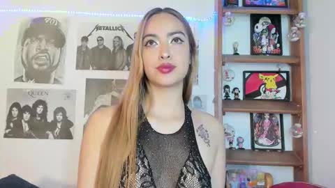 Snapshot of meeowlody chatting on November 2025 08:52:01 PM Emily online show from November 2025 08:52:01 PM