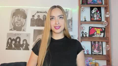 Snapshot of meeowlody chatting on January 2026 10:01:01 PM Emily online show from January 2026 10:01:01 PM