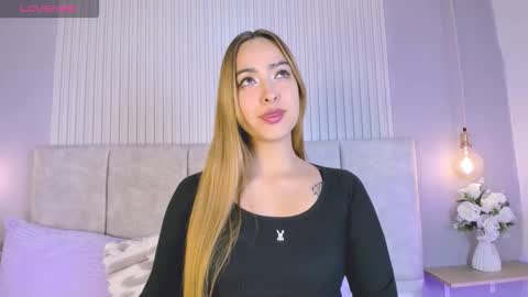 Snapshot of meeowlody chatting on February 2026 09:08:02 PM Emily online show from February 2026 09:08:02 PM