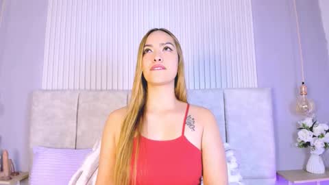 Snapshot of meeowlody chatting on February 2026 11:01:01 PM Emily online show from February 2026 11:01:01 PM