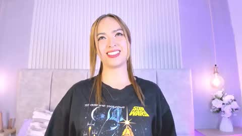 Snapshot of meeowlody chatting on February 2026 06:15:02 PM Emily online show from February 2026 06:15:02 PM