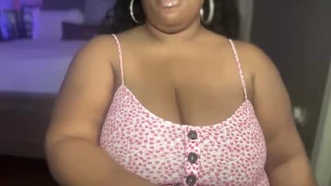 Snapshot of meetsouthernpeach chatting on December 2024 06:52:01 PM Southern Peach online show from December 2024 06:52:01 PM