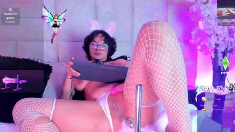 meeylee online show from June 2026 07:30:02 PM