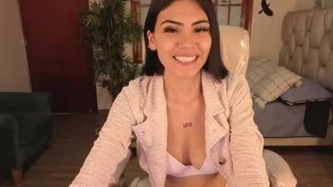 Megan online show from October 2025 02:13:01 PM