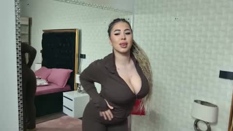 MegaBoobsDee online show from November 2025 05:54:01 AM