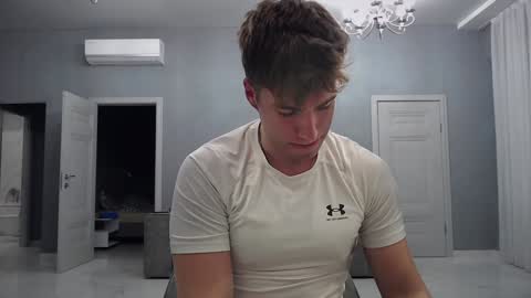 Max online show from December 2024 05:10:01 AM