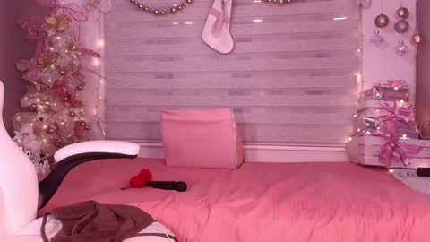 megan akbar online show from December 2024 03:19:01 PM