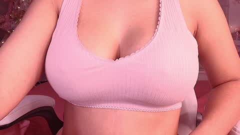 megan akbar online show from December 2024 12:08:02 PM