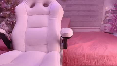 megan akbar online show from December 2024 12:06:01 PM