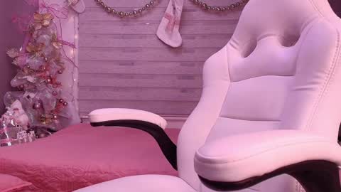 megan akbar online show from December 2024 12:00:02 PM