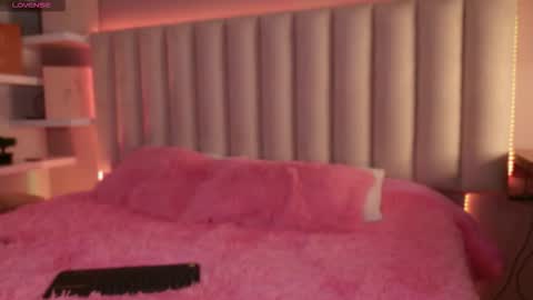     online show from September 2025 12:05:01 PM