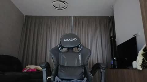 Megan online show from March 2026 05:02:01 AM