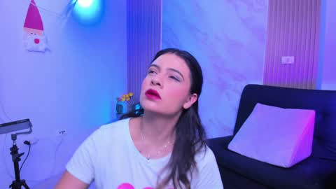 Snapshot of megan_star73 chatting on February 2025 11:27:02 AM Megan online show from February 2025 11:27:02 AM
