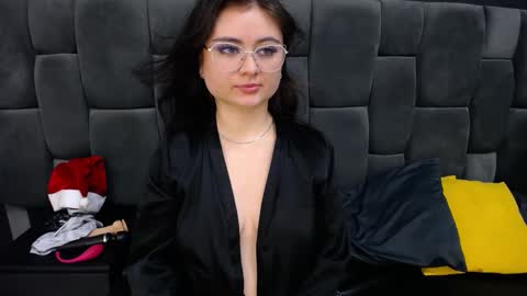 Snapshot of megan_sweet_1 chatting on December 2024 05:26:02 PM megan_sweet_1 online show from December 2024 05:26:02 PM