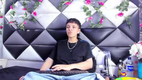 Snapshot of megan_thompsonn_ chatting on November 2025 02:26:01 AM megan_thompsonn_ online show from November 2025 02:26:01 AM