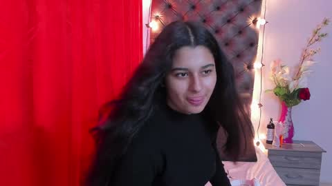 Snapshot of megan_whitte_01 chatting on January 2025 08:44:01 PM megan white 01  online show from January 2025 08:44:01 PM
