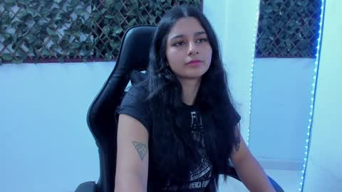 Snapshot of megan_whitte_01 chatting on January 2025 07:39:02 AM megan white 01  online show from January 2025 07:39:02 AM