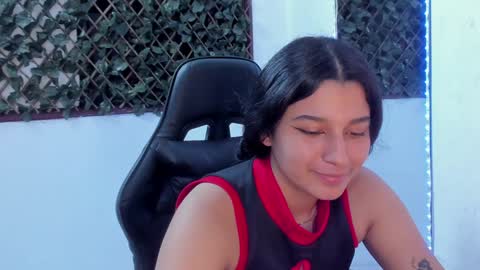Snapshot of megan_whitte_01 chatting on February 2025 05:21:01 AM megan white 01  online show from February 2025 05:21:01 AM